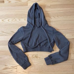 Cropped hoodie